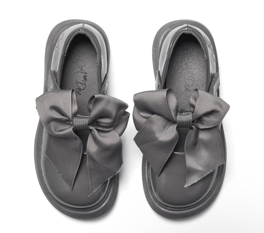 A’Dee - Lyra BTS dark grey shoes