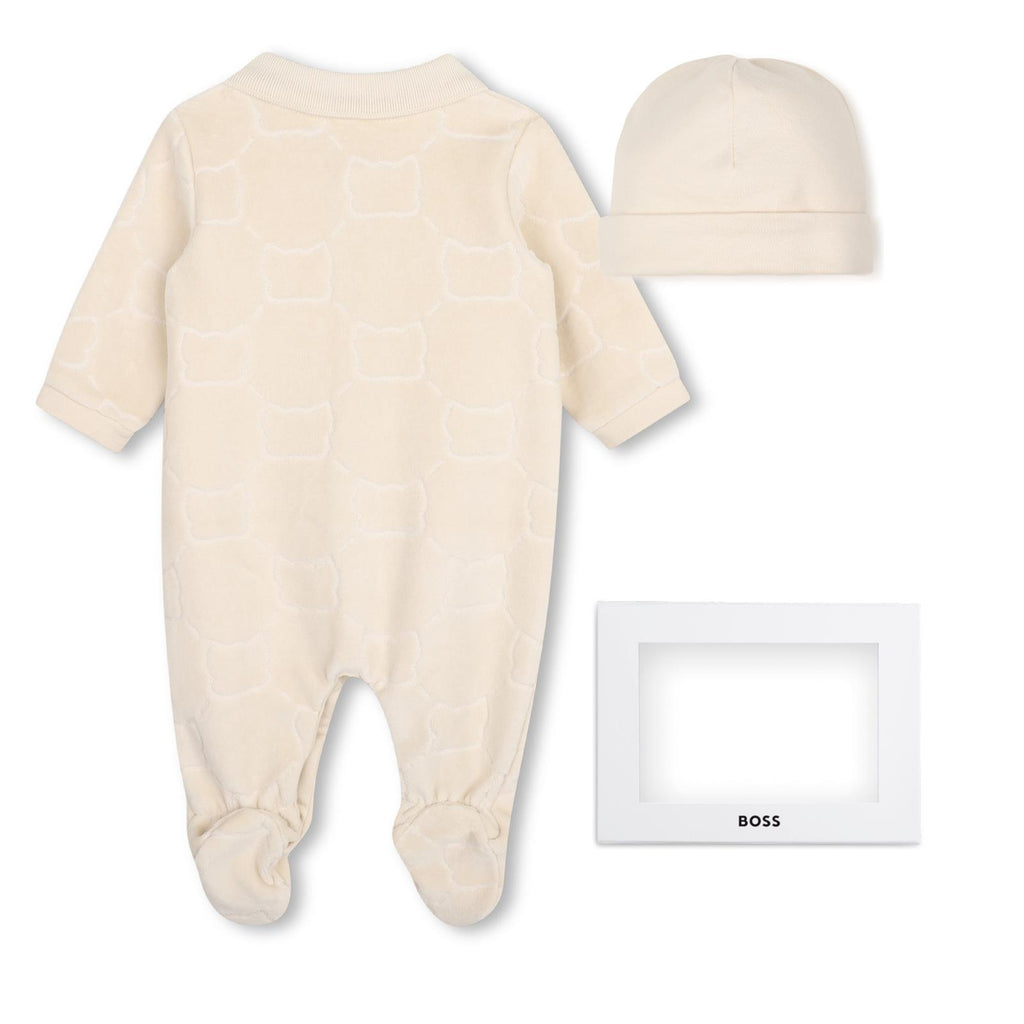 Hugo Boss - babypakje + muts beige